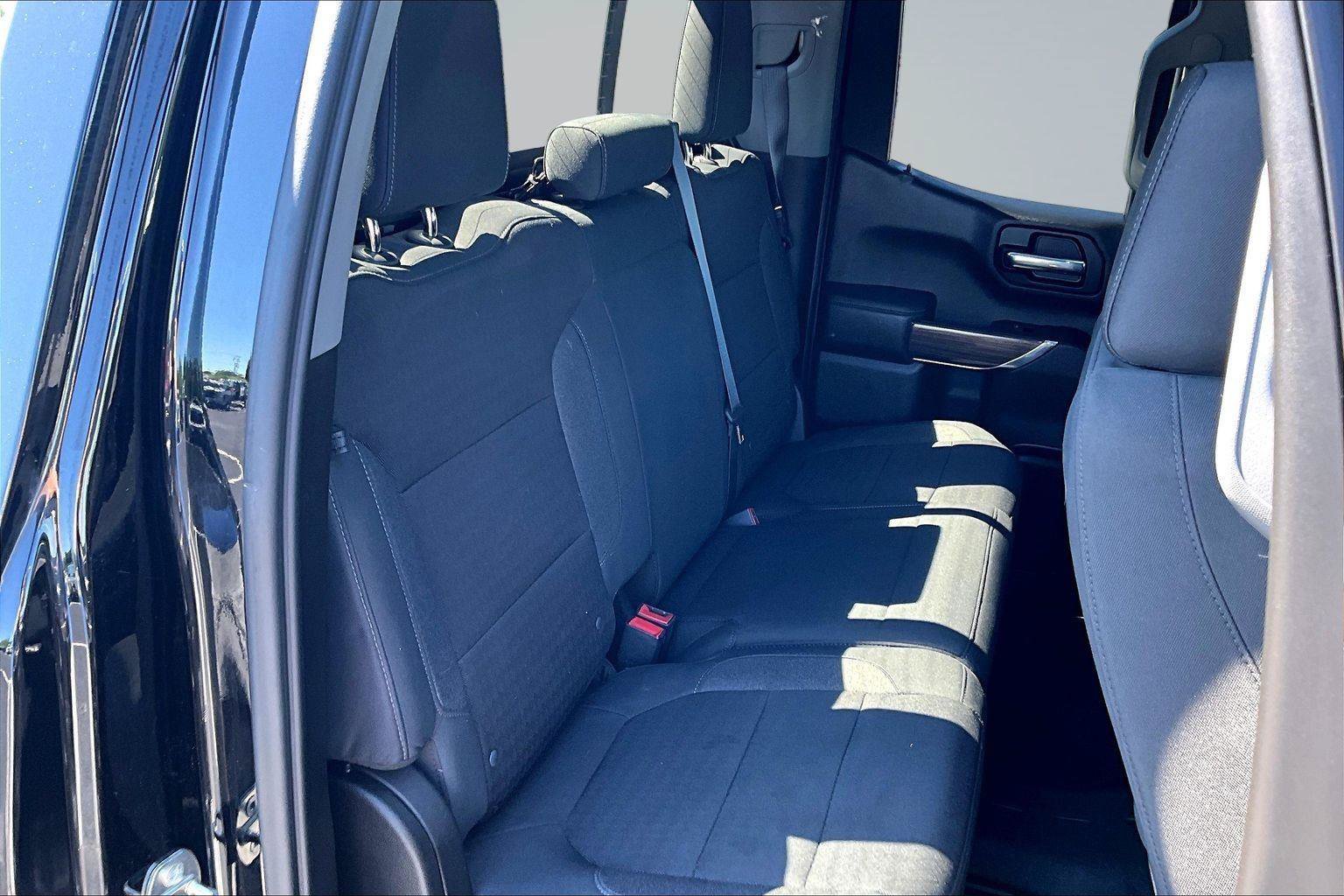 Used 2020 Chevrolet Silverado 1500 RST AWD/4WD image 28