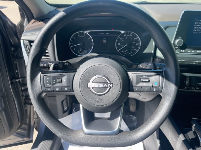 Used 2023 Nissan Rogue SV AWD/4WD image 25