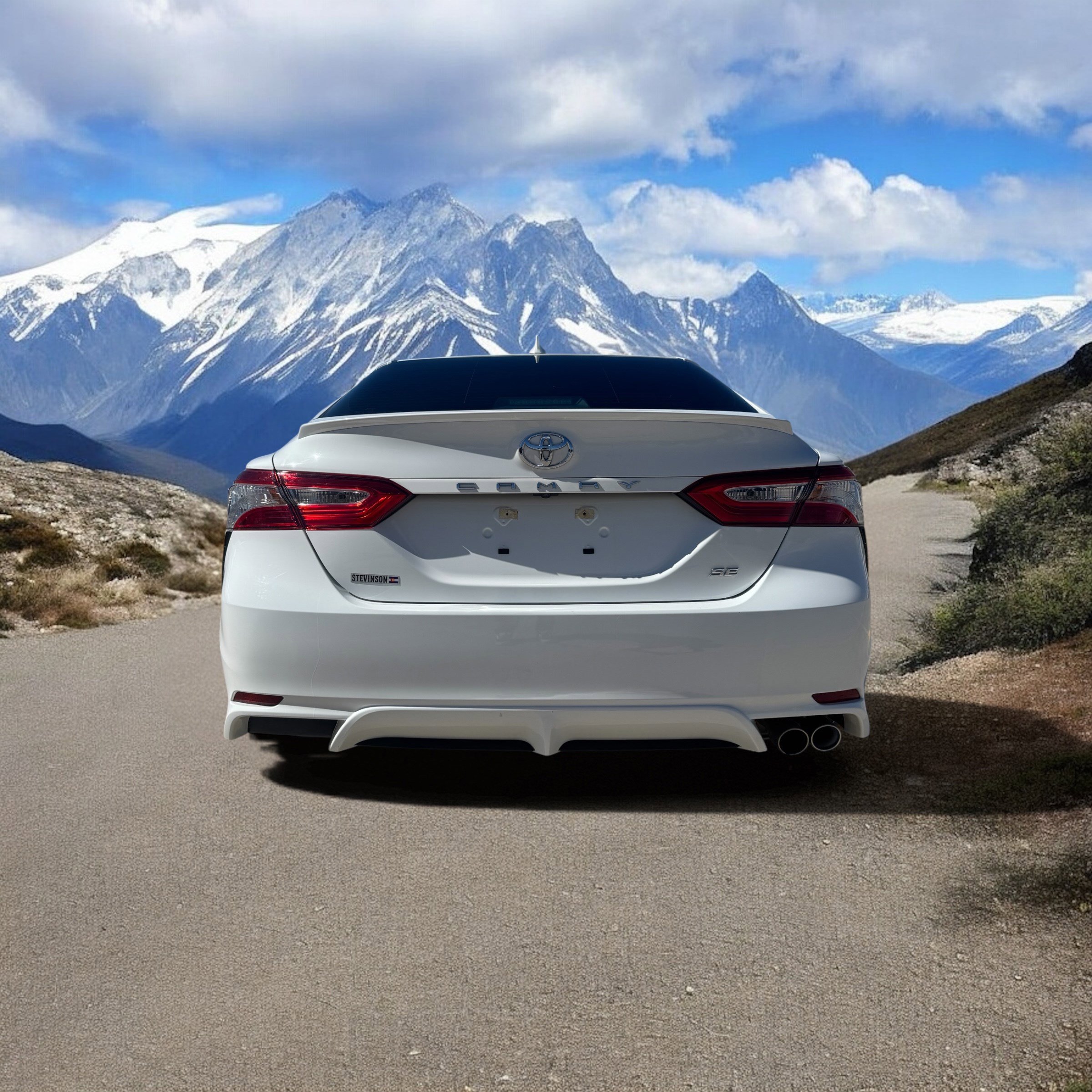 Used 2020 Toyota Camry SE w/ Audio Package image 4