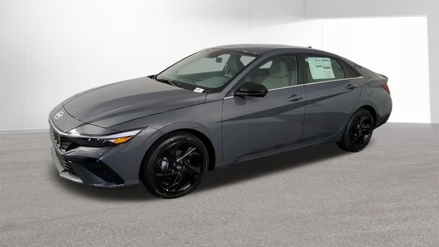New 2026 Hyundai Elantra SEL Sport Premium FWD image 4