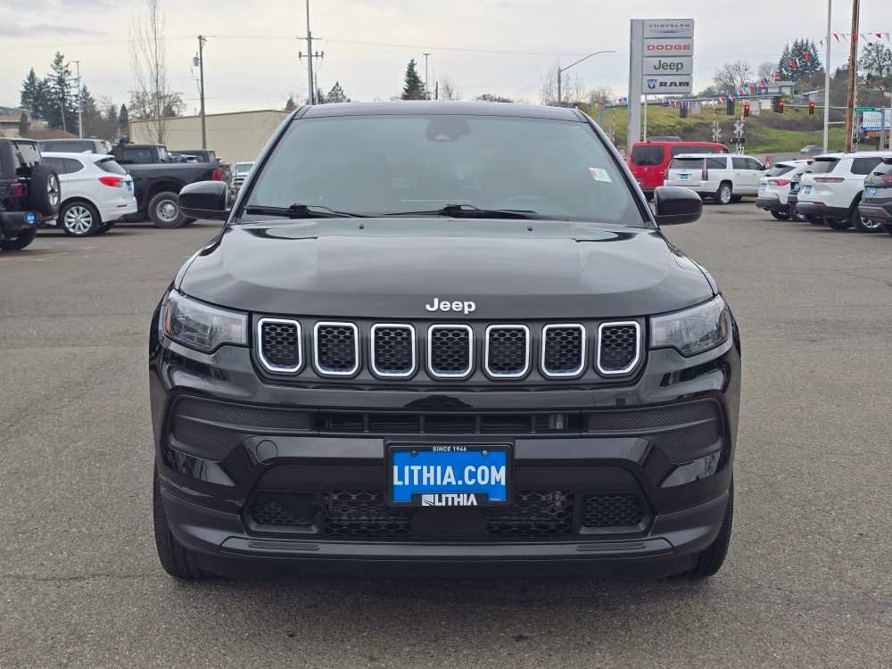 Used 2023 Jeep Compass Sport image 8