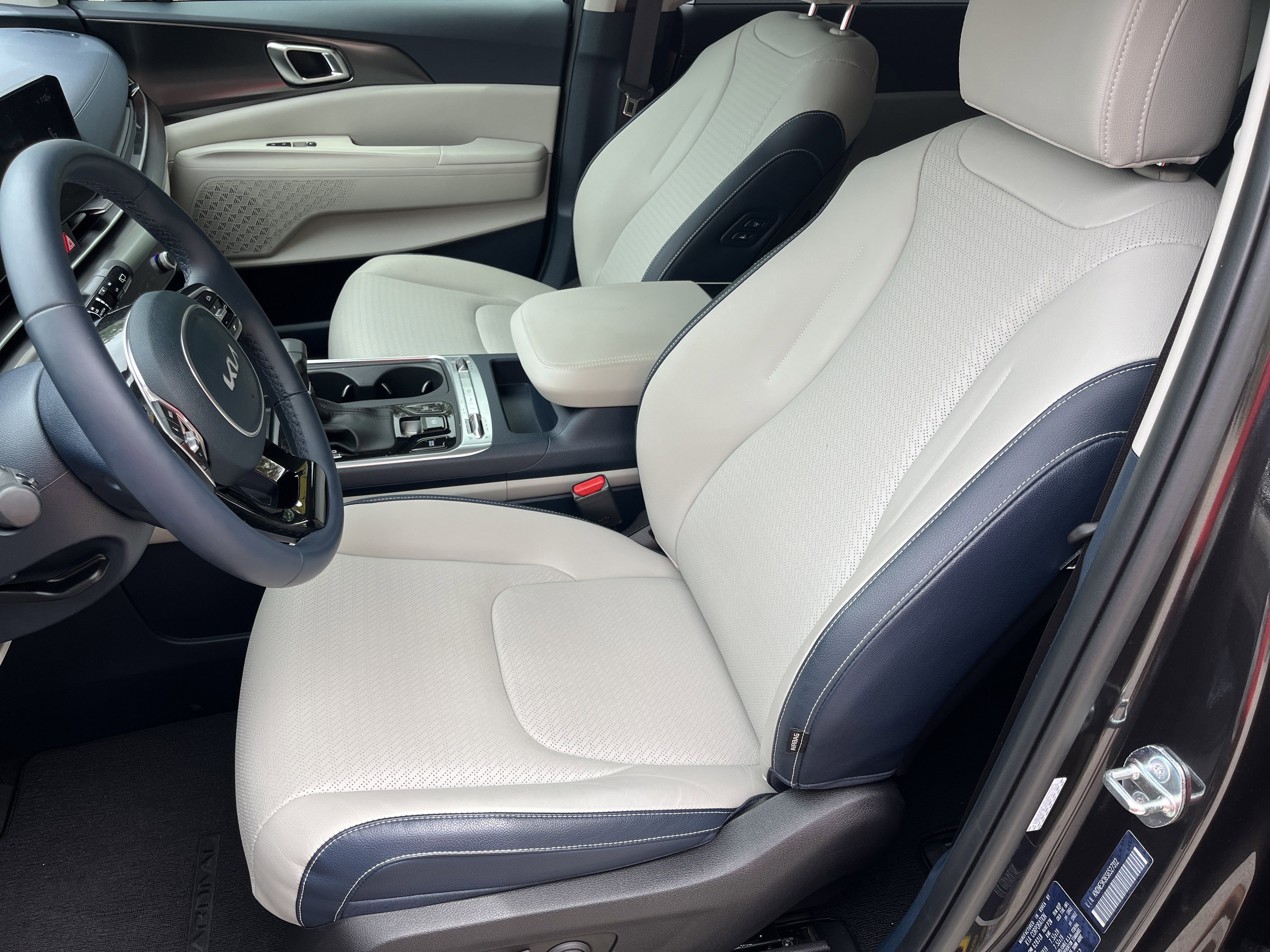 Used 2025 Kia Carnival SX Prestige FWD image 19