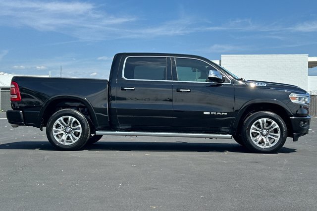 Used 2022 RAM 1500 Limited w/ Body Color Bumper Group AWD/4WD image 3