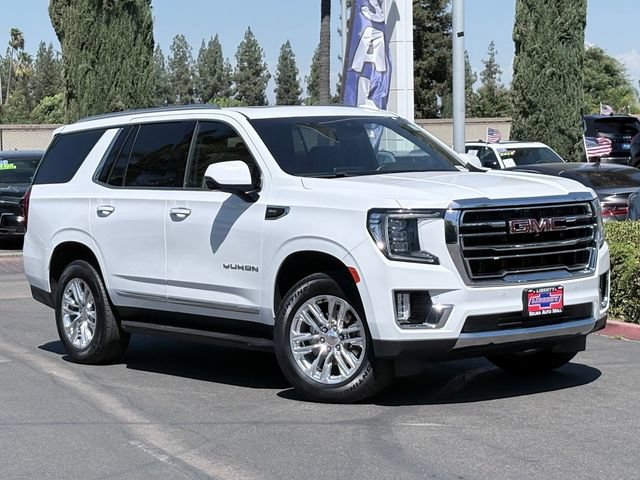 Used 2023 GMC Yukon SLT w/ SLT Premium Package AWD/4WD image 2