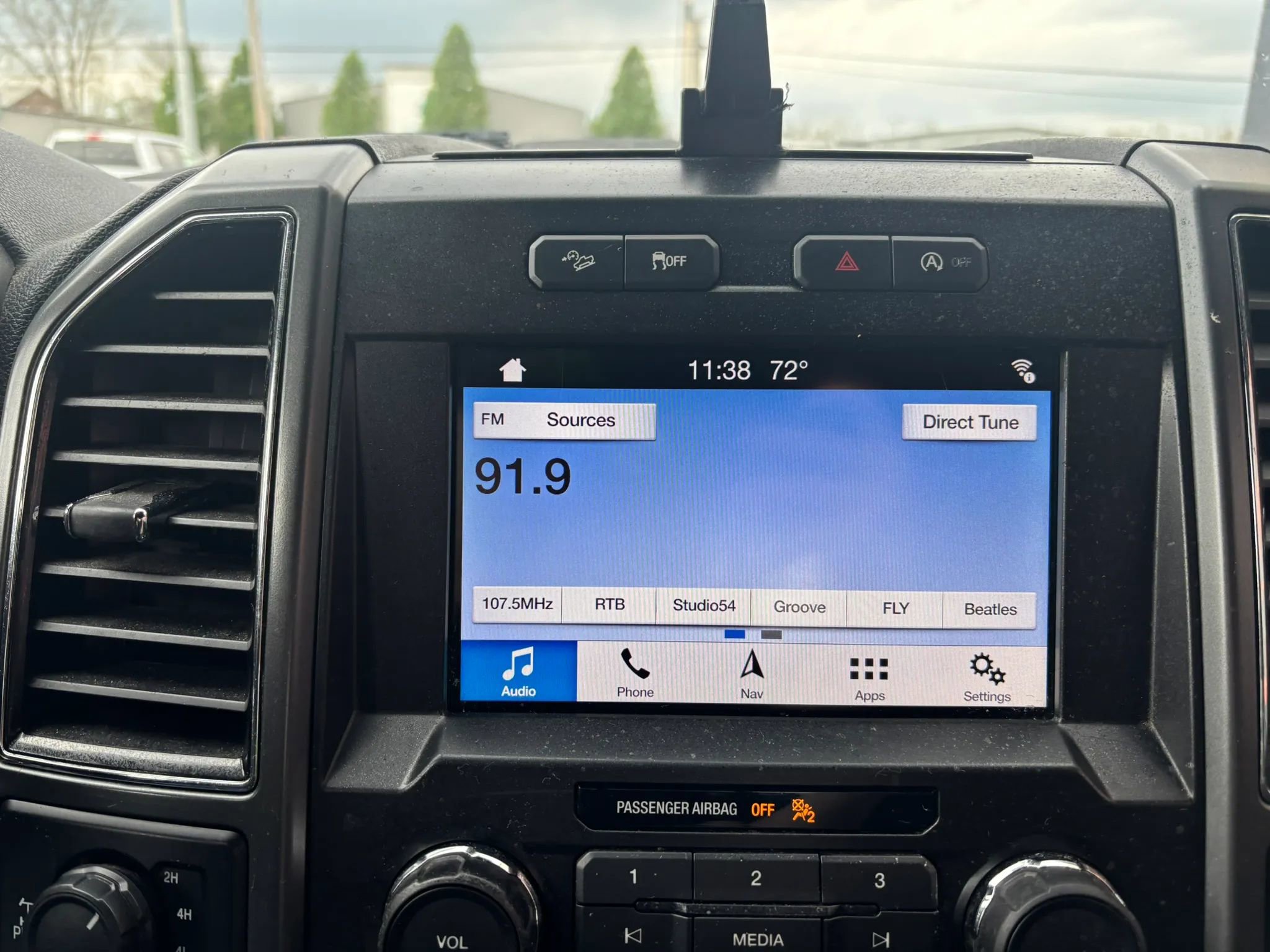 Used 2019 Ford F150 XLT w/ Equipment Group 302A Luxury AWD/4WD image 23