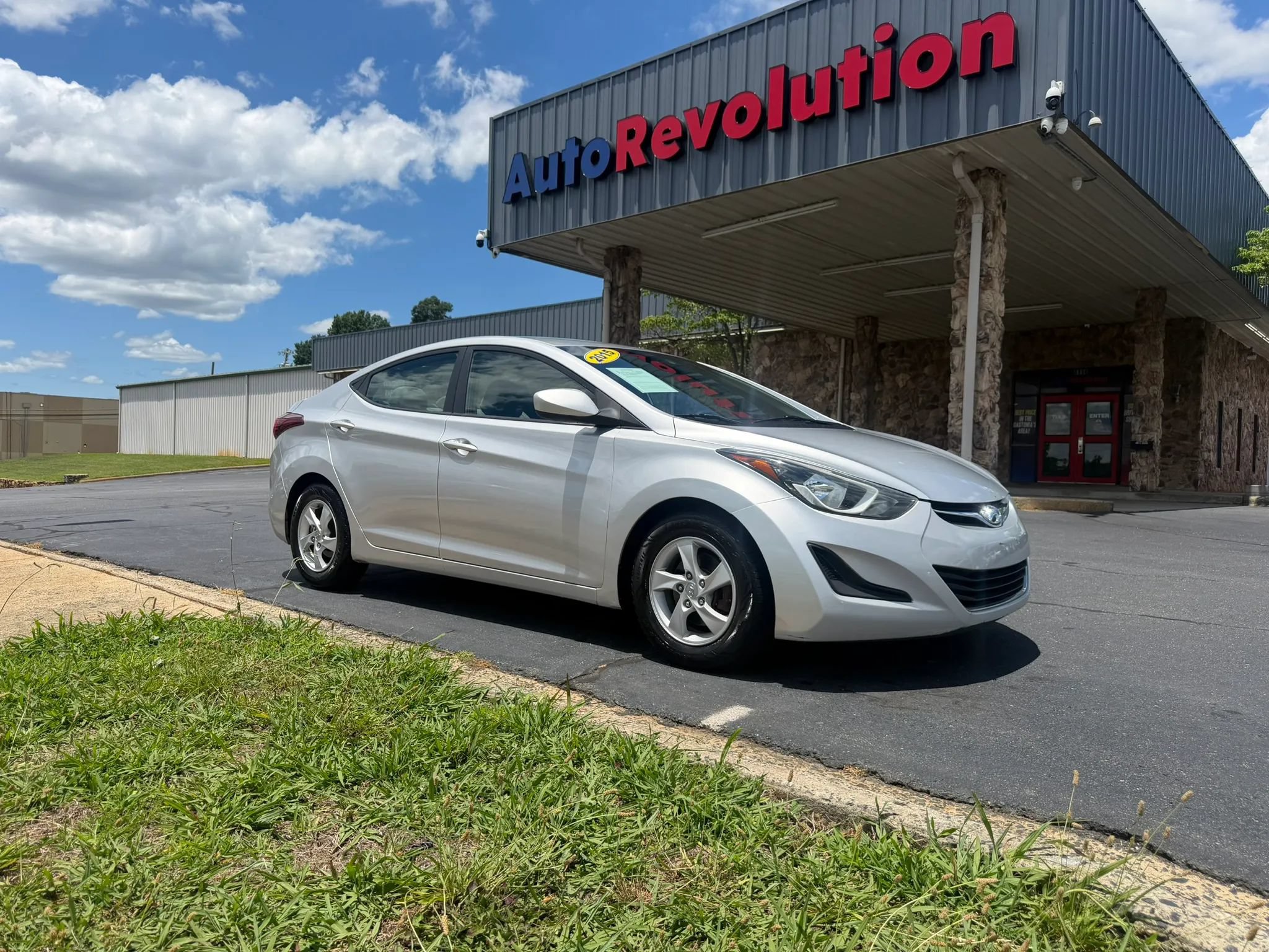 Used 2015 Hyundai Elantra SE
