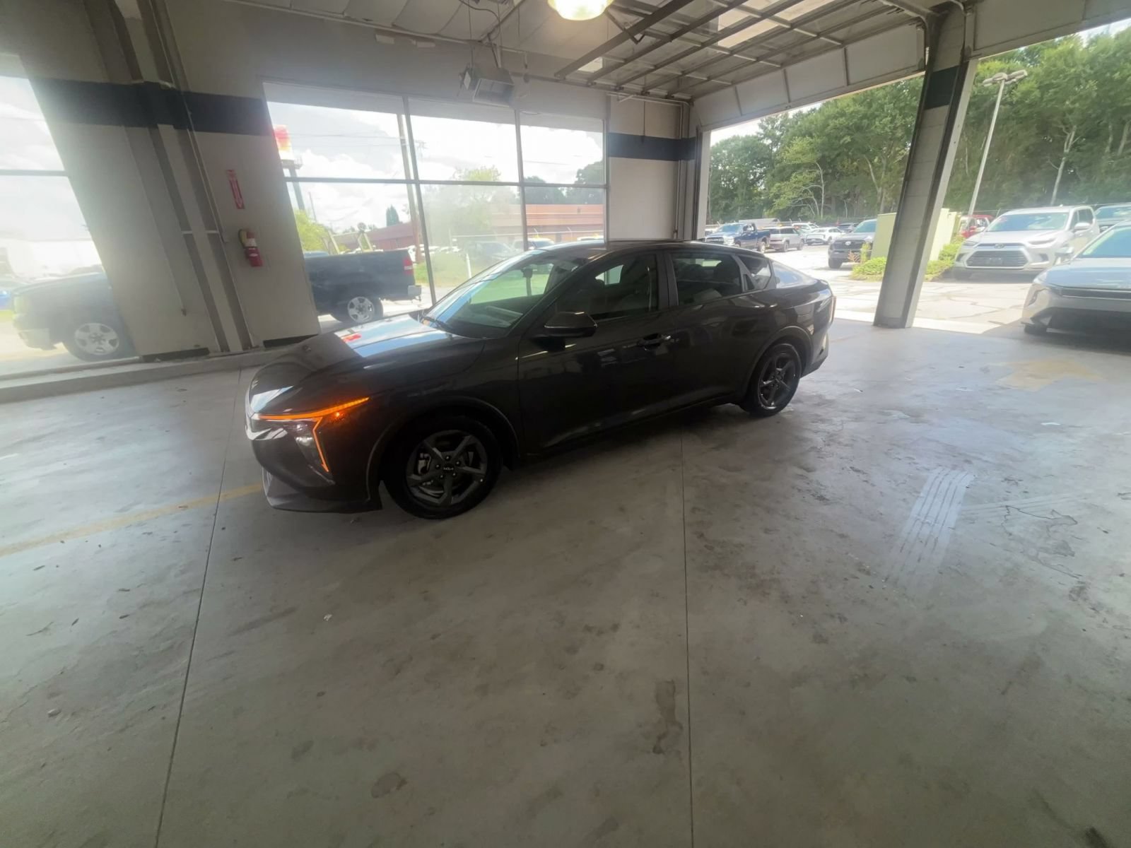 Used 2025 Kia K4 FWD image 7