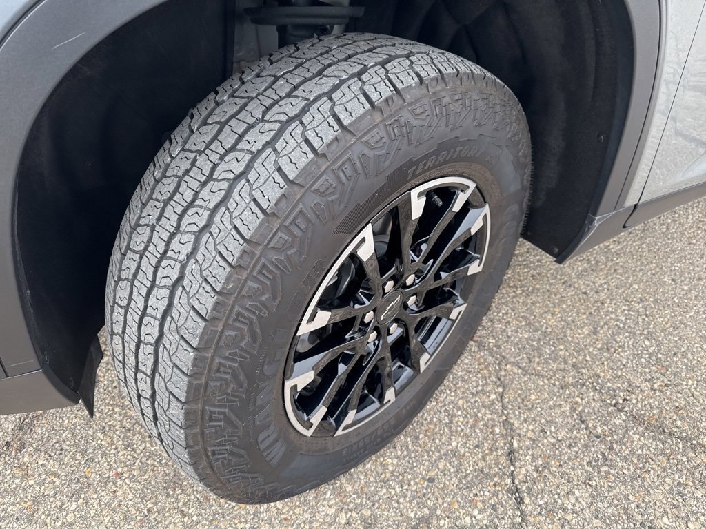 Certified 2025 Chevrolet Traverse Z71 w/ LPO, Floor Liner Package image 2