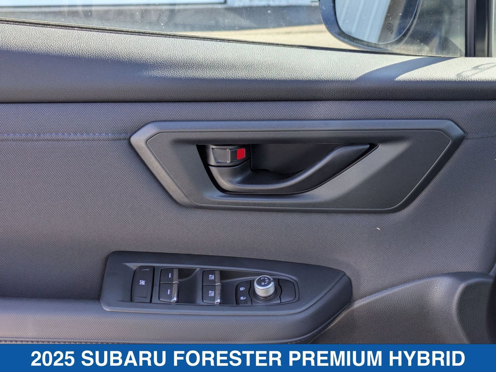 Certified 2025 Subaru Forester Premium AWD/4WD image 13