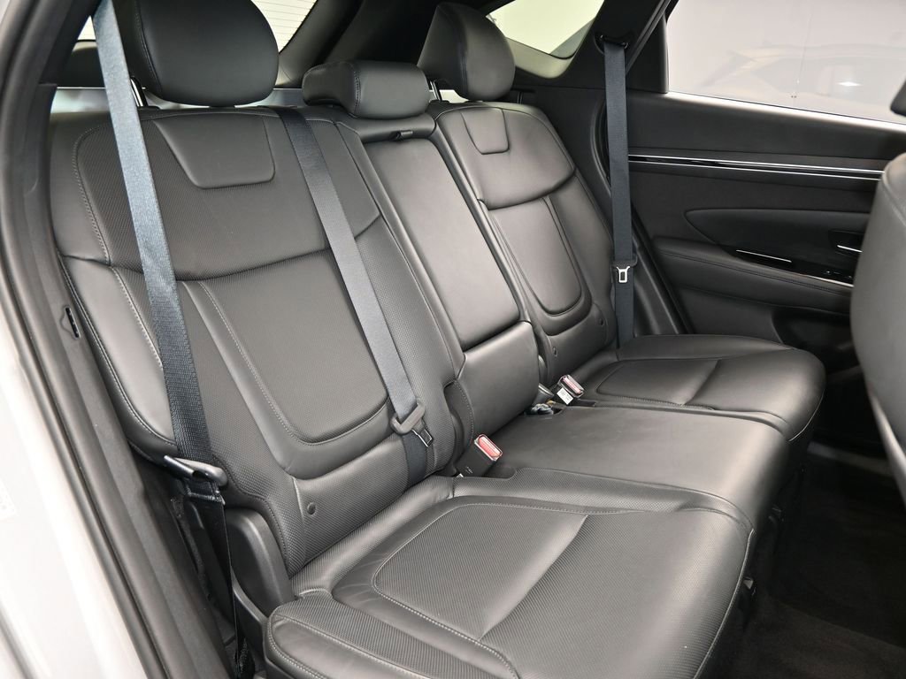 Used 2022 Hyundai Tucson Limited w/ Cargo Package image 46