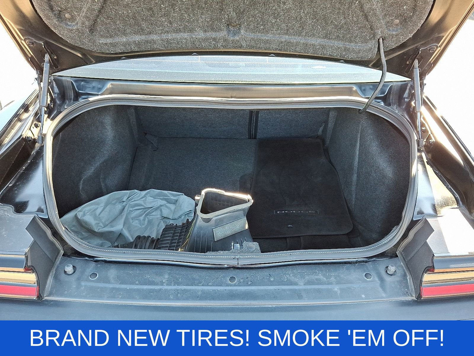 Used 2016 Dodge Challenger R/T Scat Pack w/ Leather Interior Group image 29