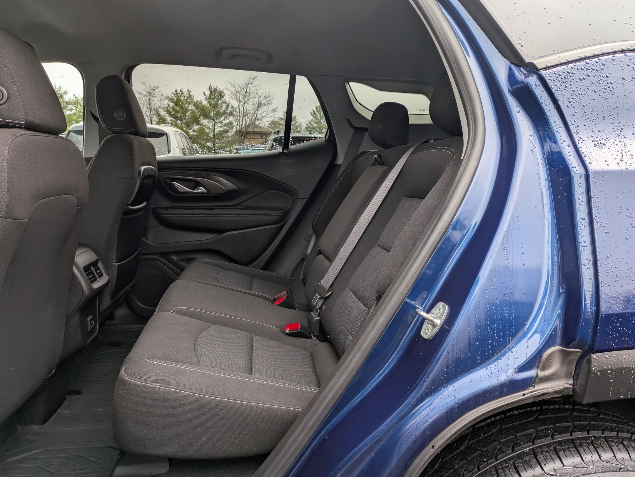 Used 2022 GMC Terrain SLE w/ Driver Convenience Package image 9