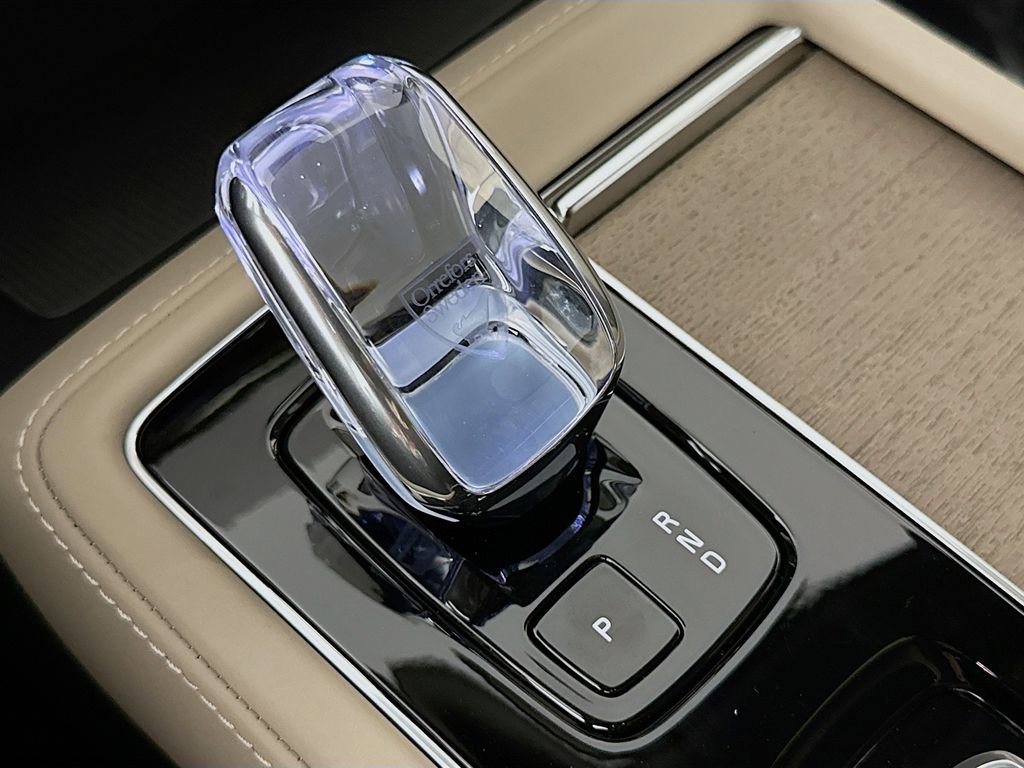New 2026 Volvo XC90 T8 Ultra w/ Protection Package Premier image 17