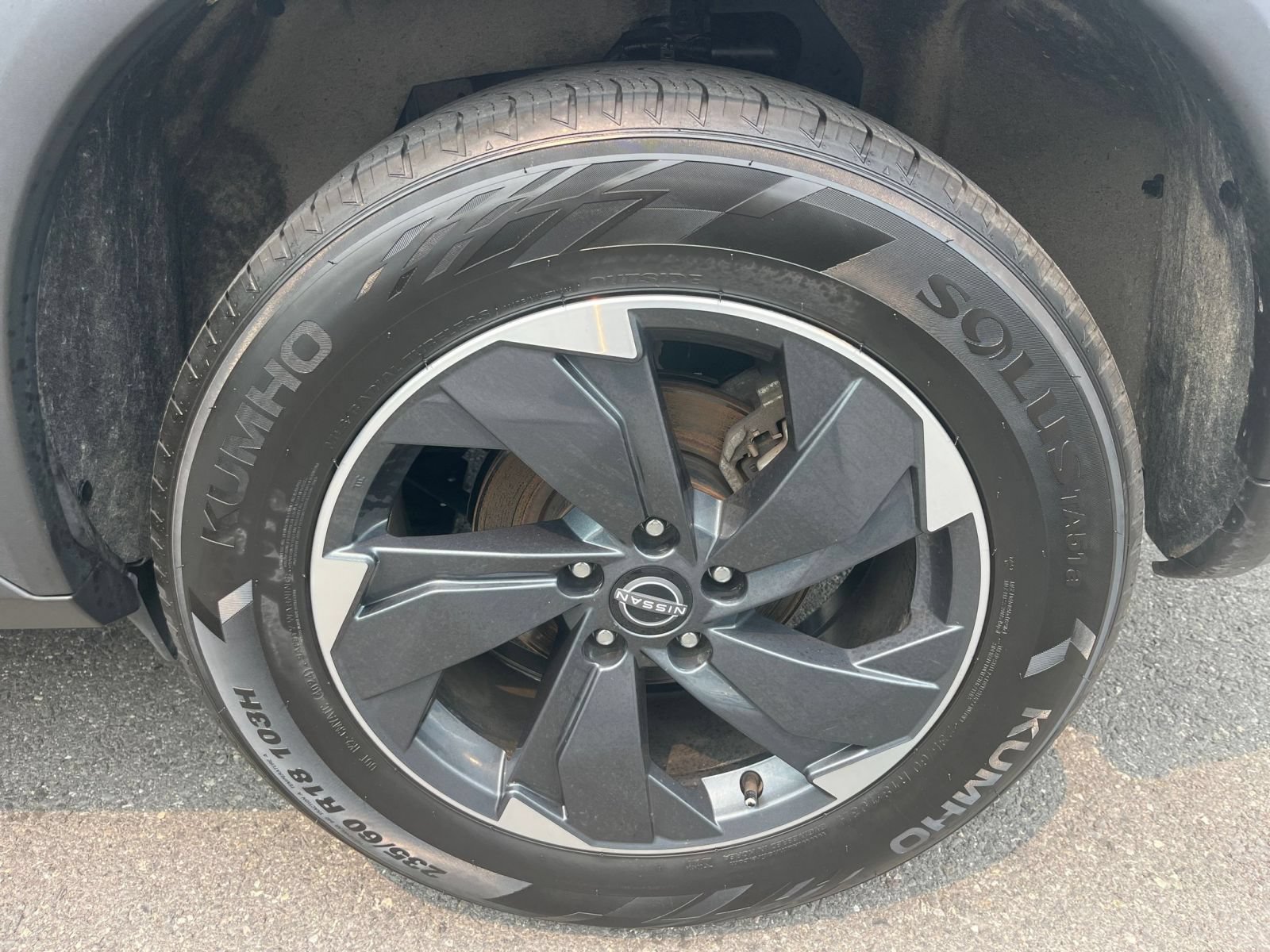 Used 2025 Nissan Rogue SV AWD/4WD image 32