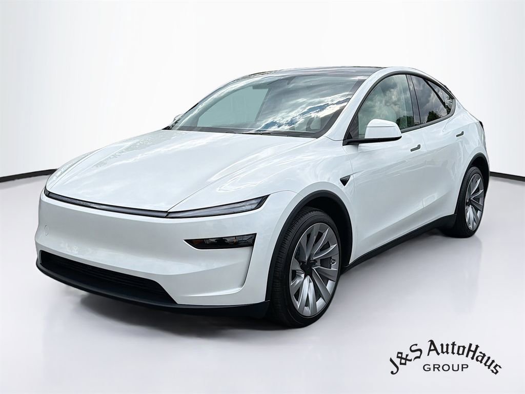 Used 2026 Tesla Model Y Long Range AWD/4WD image 3