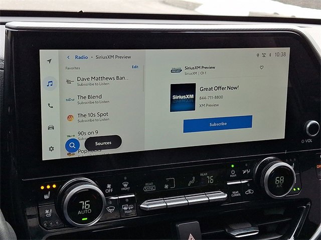 Used 2024 Toyota Highlander Platinum image 18