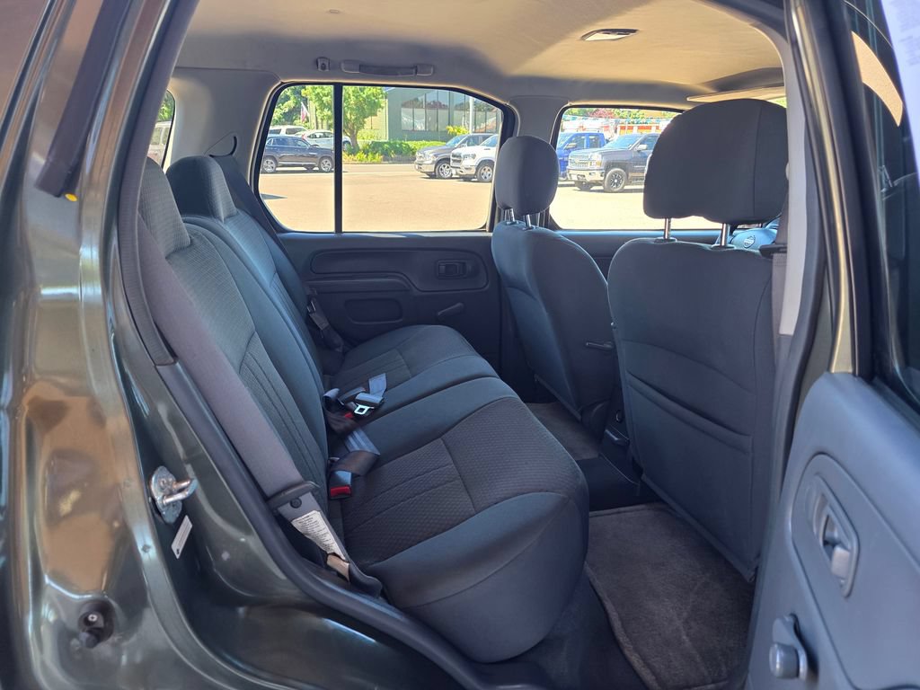 Used 2004 Nissan Xterra XE w/ (Tow) Tow Pkg AWD/4WD image 18