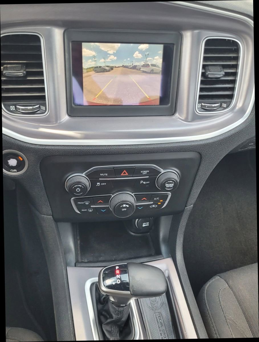 Used 2019 Dodge Charger SXT RWD image 13