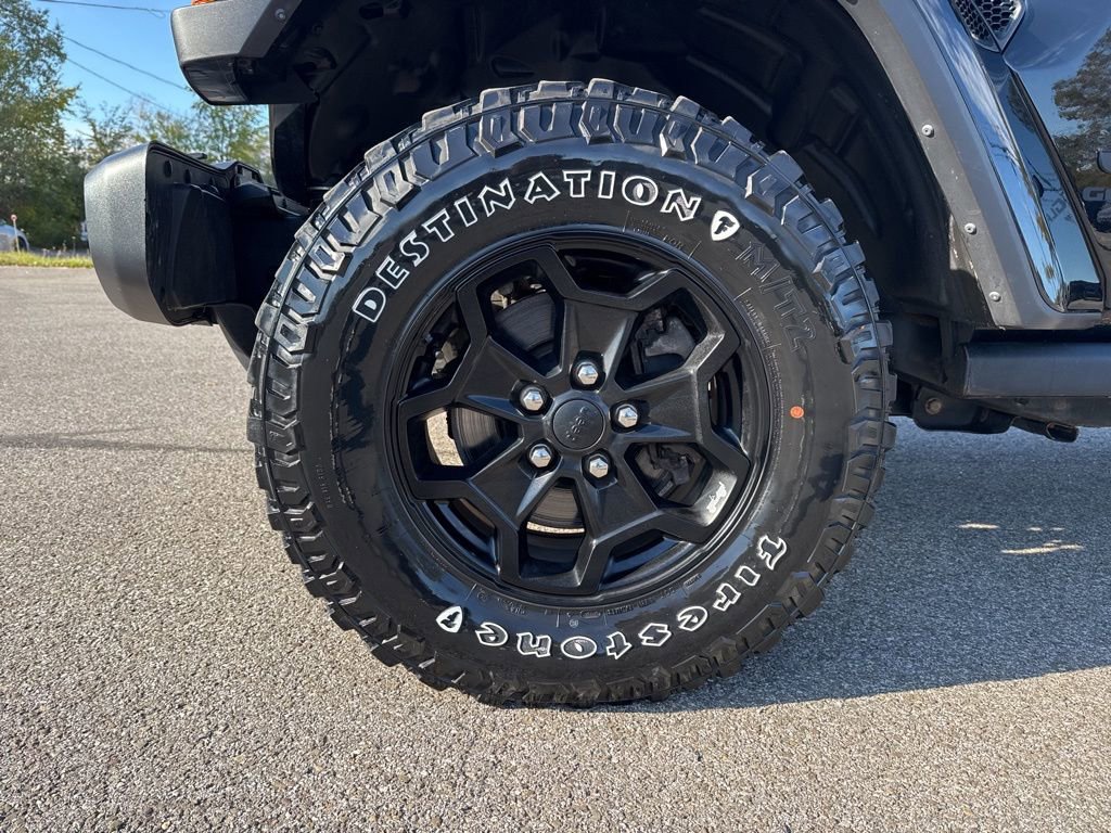 Used 2021 Jeep Gladiator Willys image 18