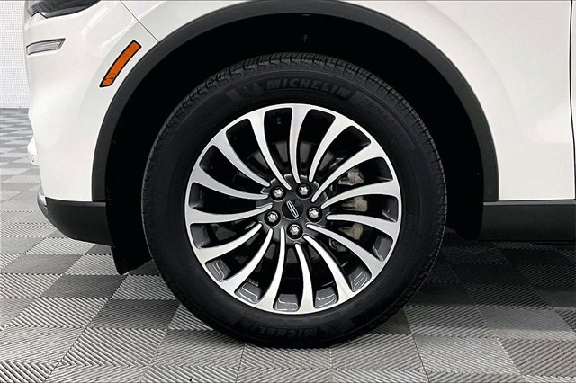 Used 2023 Lincoln Aviator Reserve w/ Elements Package Plus image 8