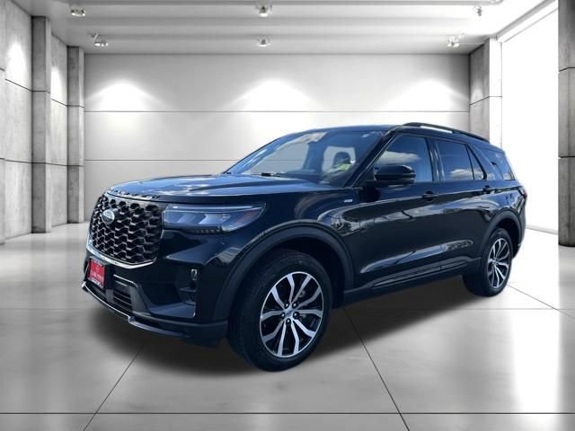 Used 2025 Ford Explorer ST-Line image 3