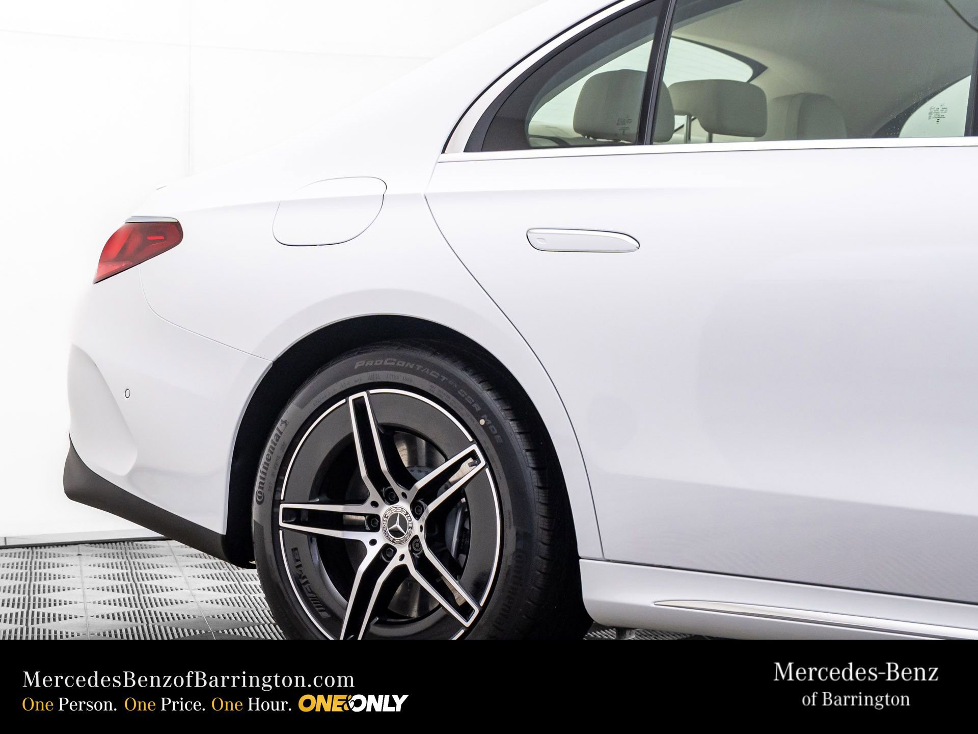 New 2026 Mercedes-Benz E 450 4MATIC Sedan image 29