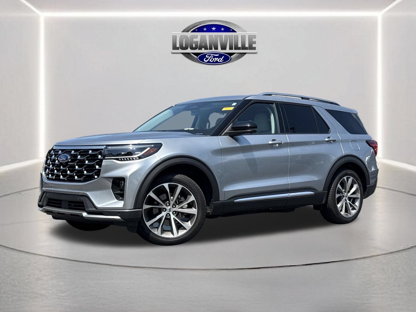 Certified 2025 Ford Explorer Platinum w/ Ultimate Package
