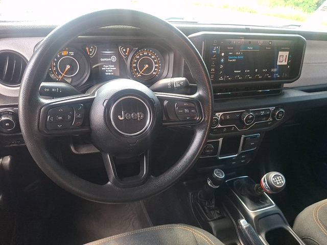 Used 2024 Jeep Wrangler Sport AWD/4WD image 11