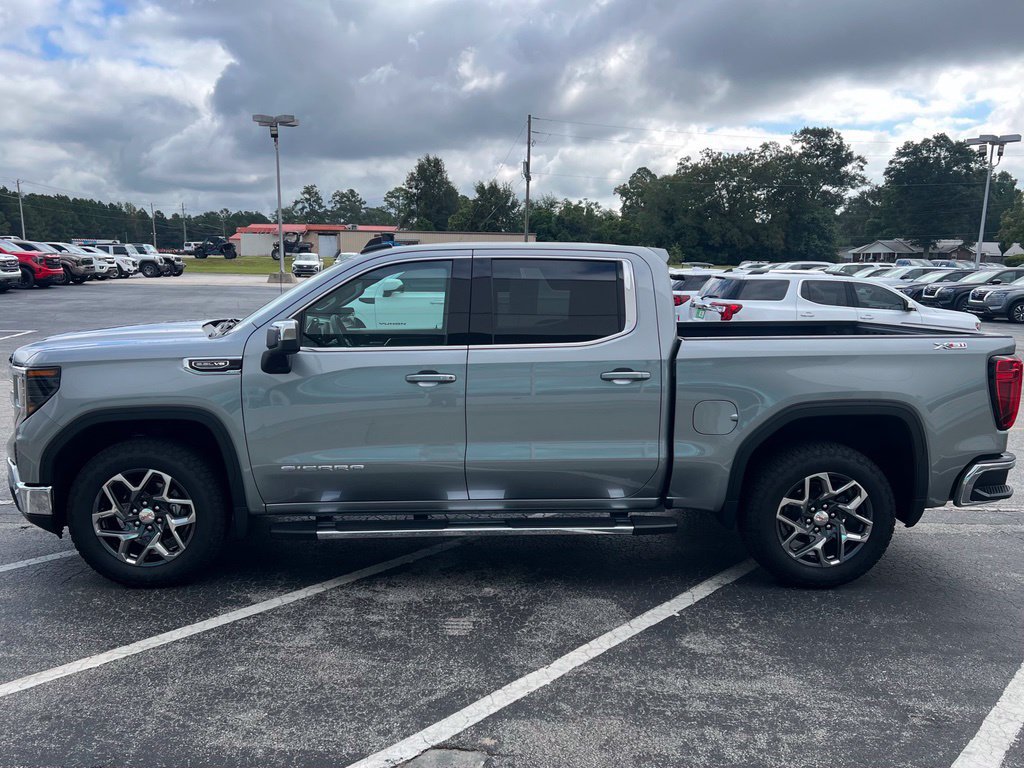 Used 2026 GMC Sierra 1500 SLE w/ X31 Off-Road Package AWD/4WD image 29