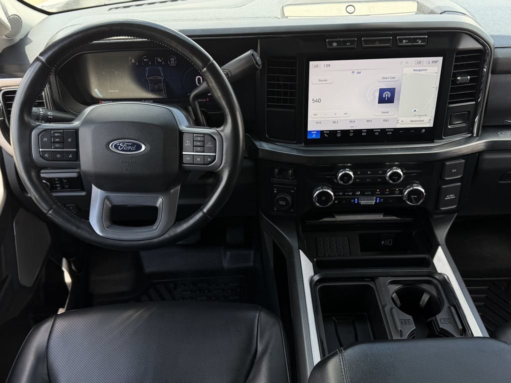 Used 2023 Ford F250 Lariat w/ Sport Appearance Package AWD/4WD image 17