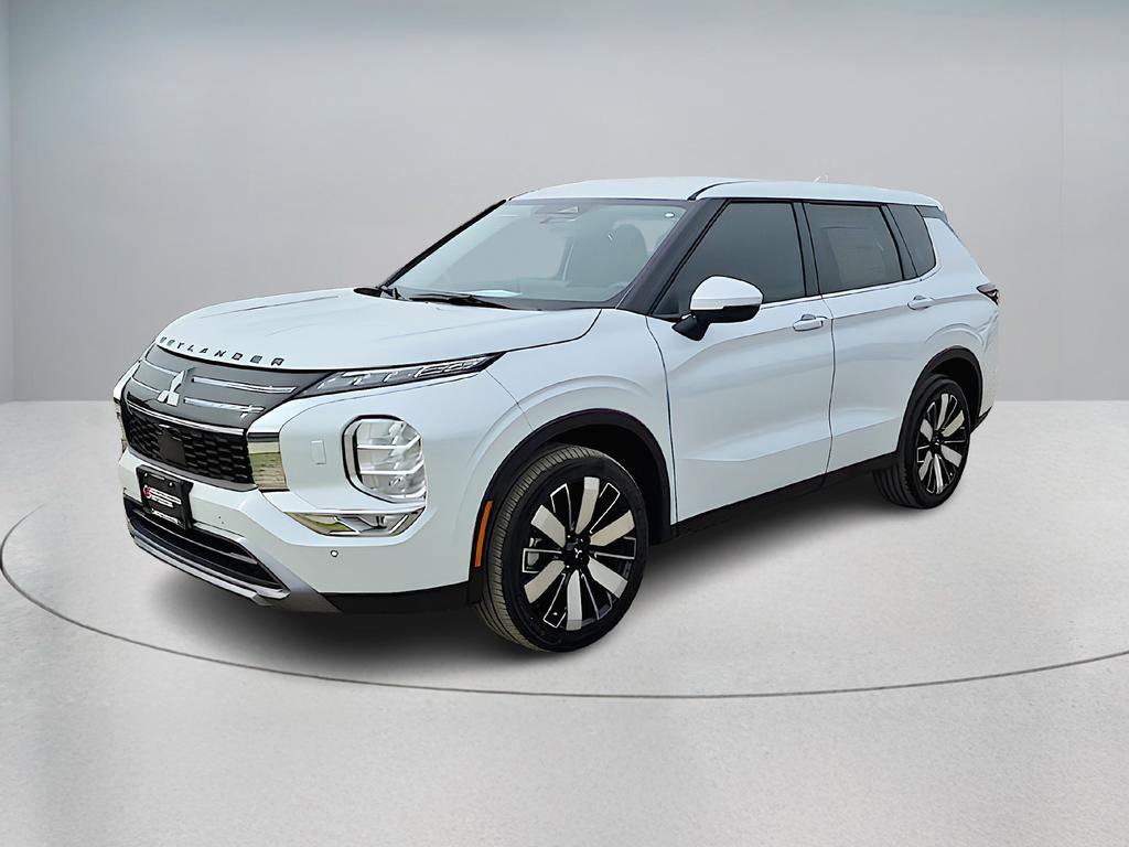 New 2026 Mitsubishi Outlander SE image 2