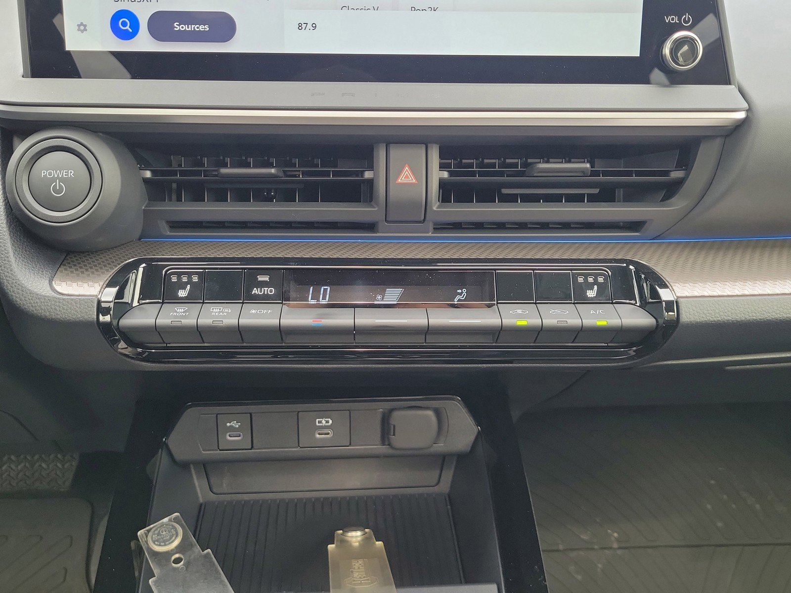 New 2026 Toyota Prius XLE AWD/4WD image 32