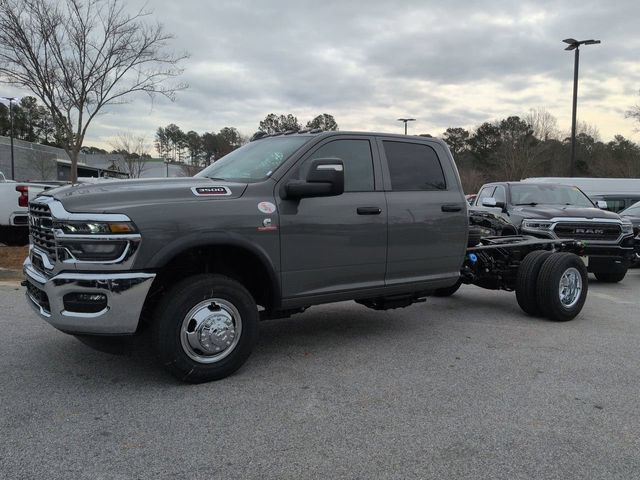 New 2026 RAM 3500 Tradesman AWD/4WD image 7