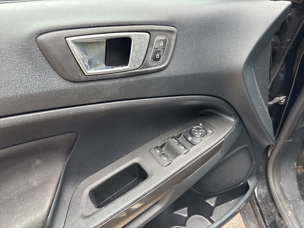 Used 2019 Ford EcoSport SE w/ SE Convenience Package FWD image 10