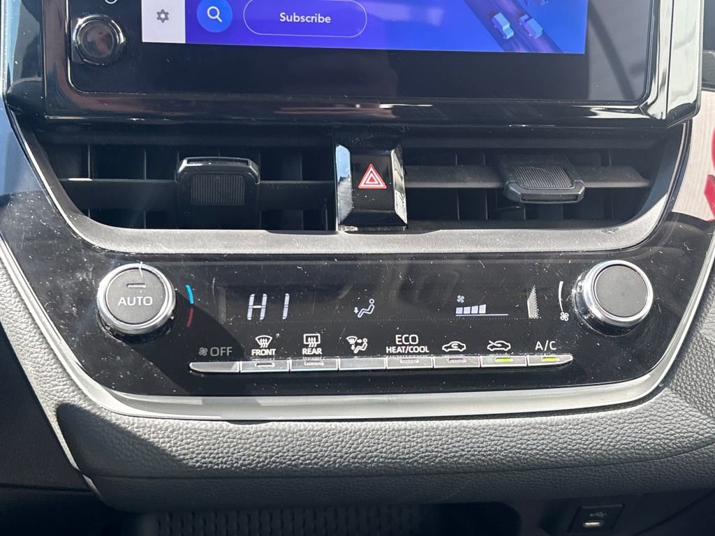 Used 2023 Toyota Corolla LE image 11