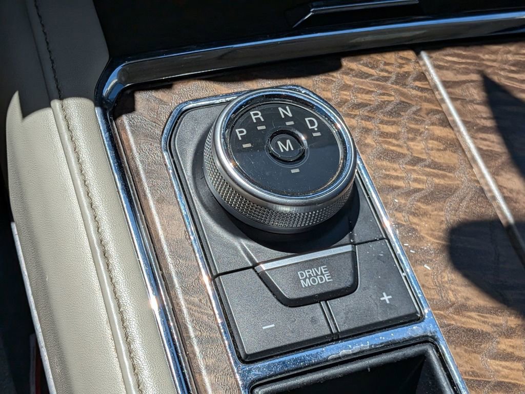 Used 2020 Ford Expedition Platinum image 12