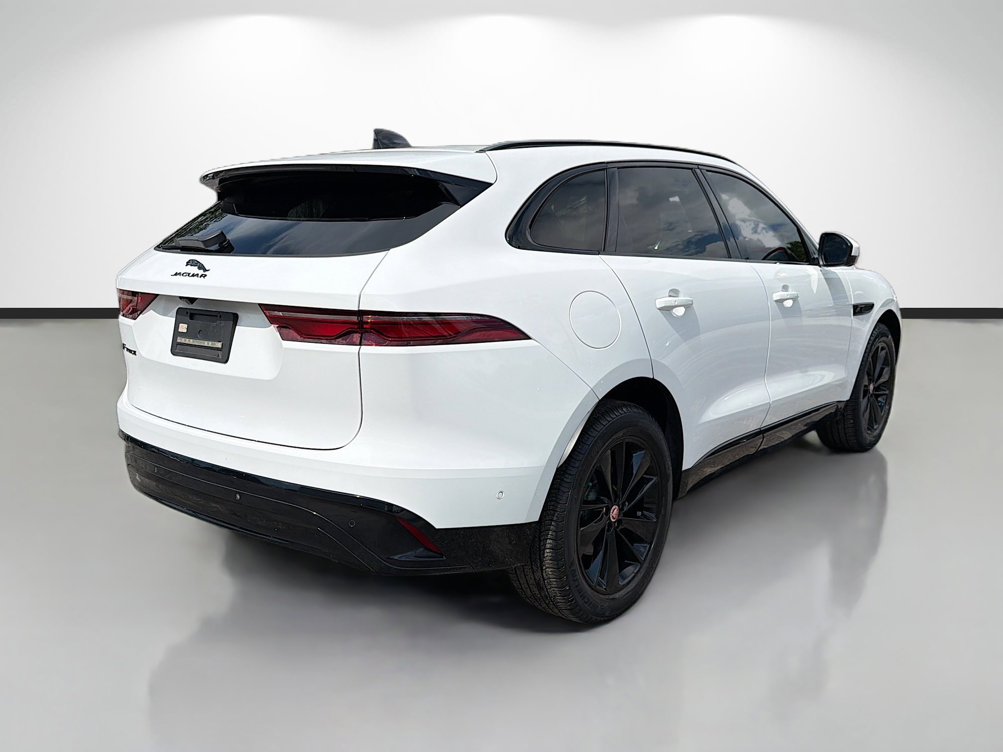 Used 2021 Jaguar F-PACE S AWD/4WD image 3