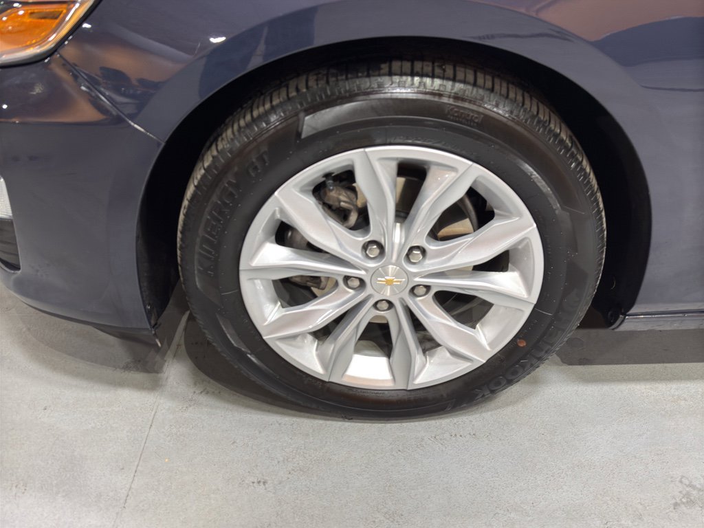 Used 2025 Chevrolet Malibu LT image 9