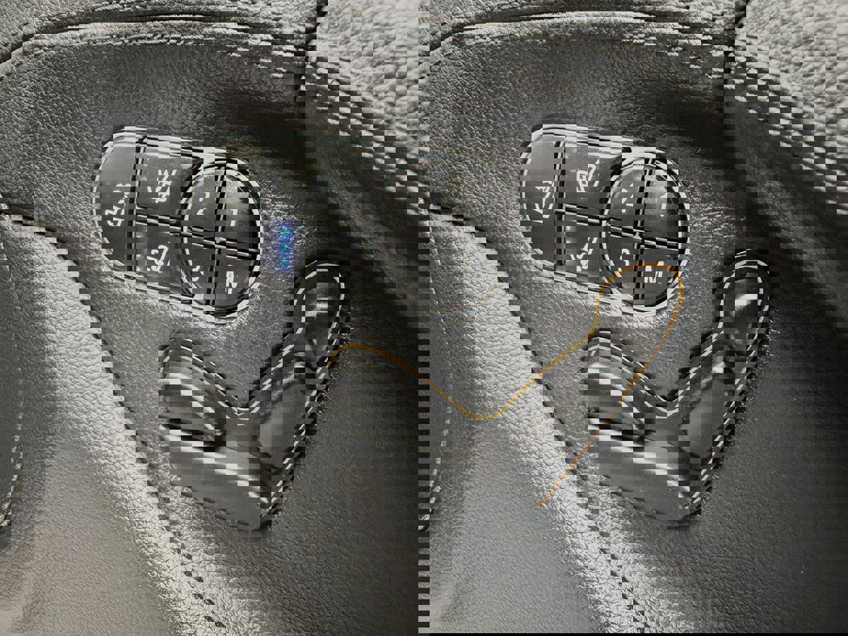 Used 2011 Mercedes-Benz SL 63 AMG image 26