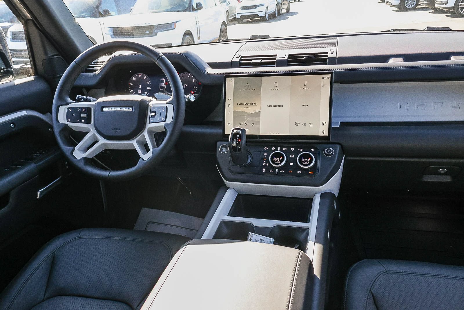 New 2026 Land Rover Defender 110 X-Dynamic SE AWD/4WD image 23