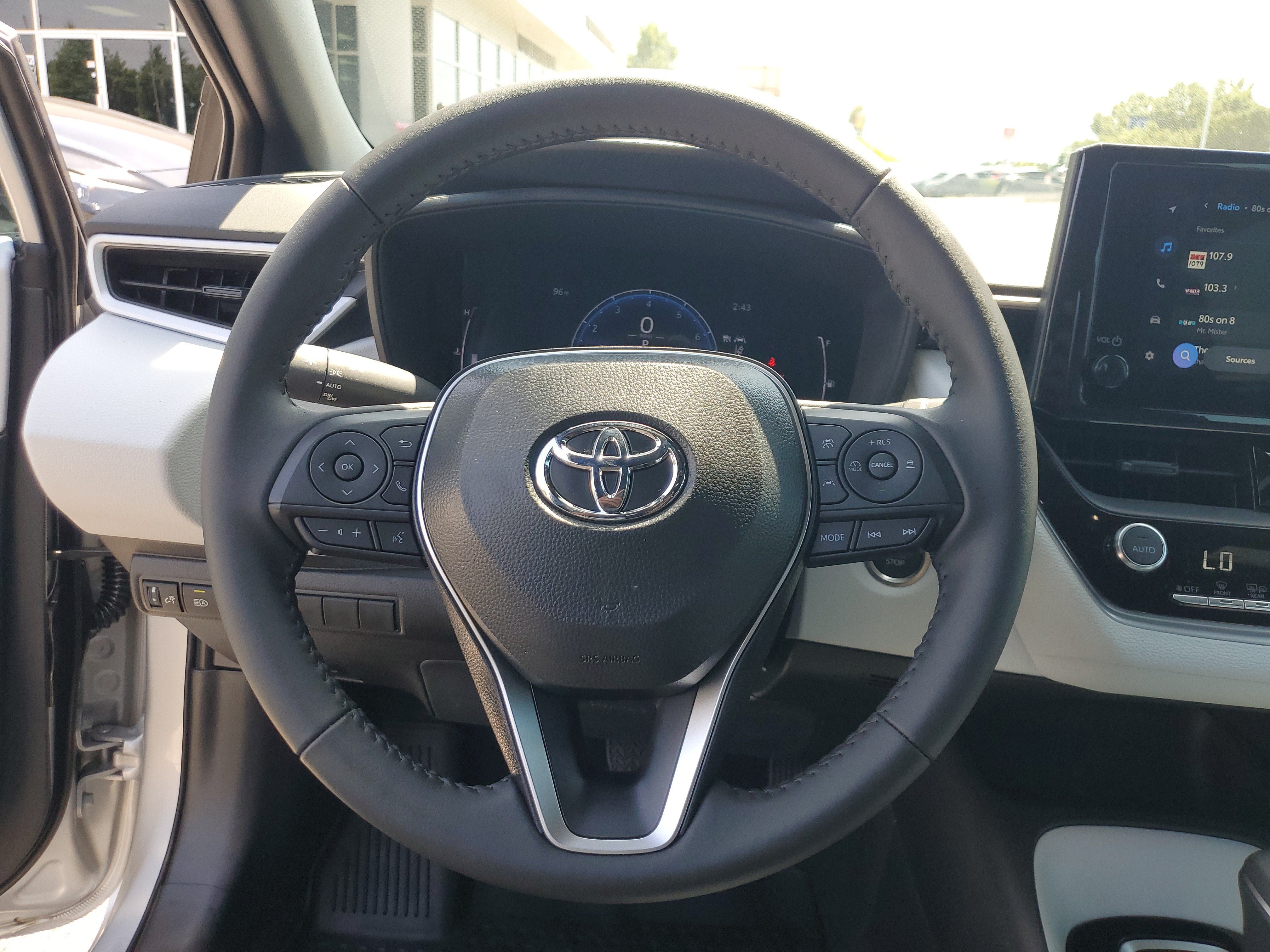 Used 2026 Toyota Corolla SE FWD image 25