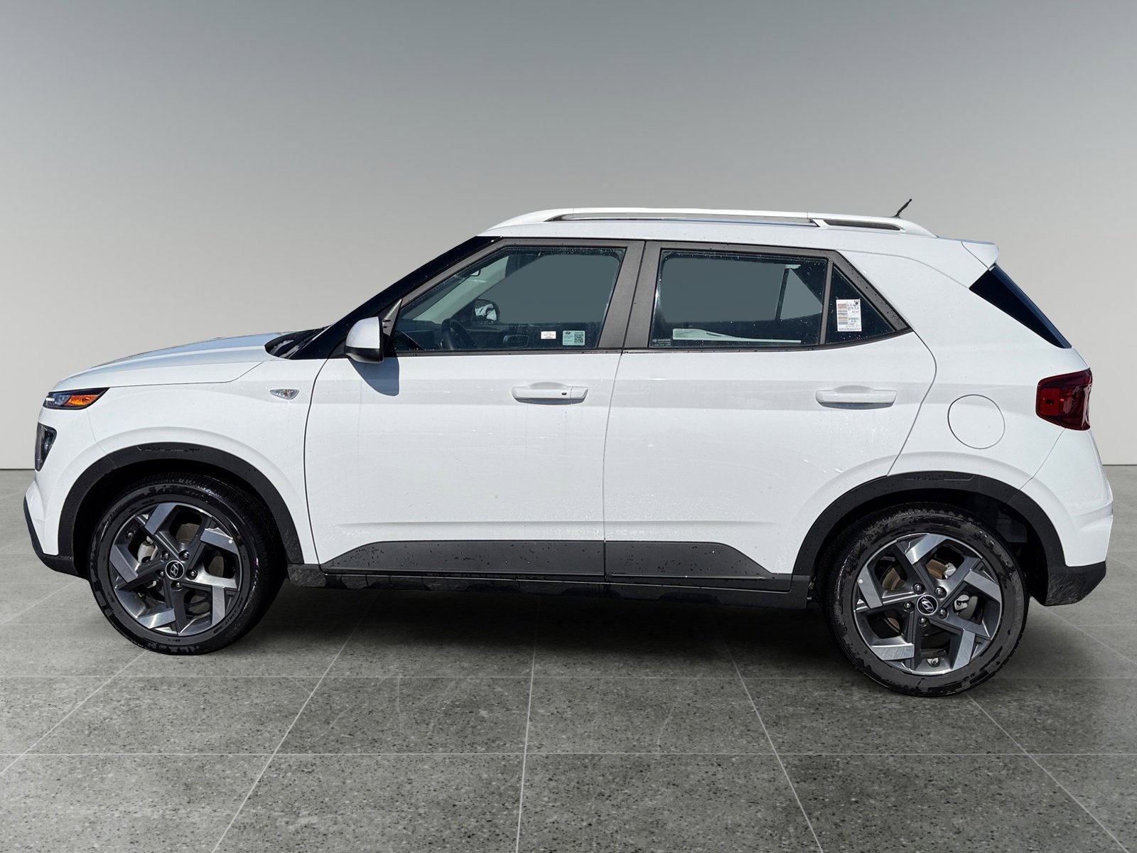 New 2025 Hyundai Venue SEL image 2