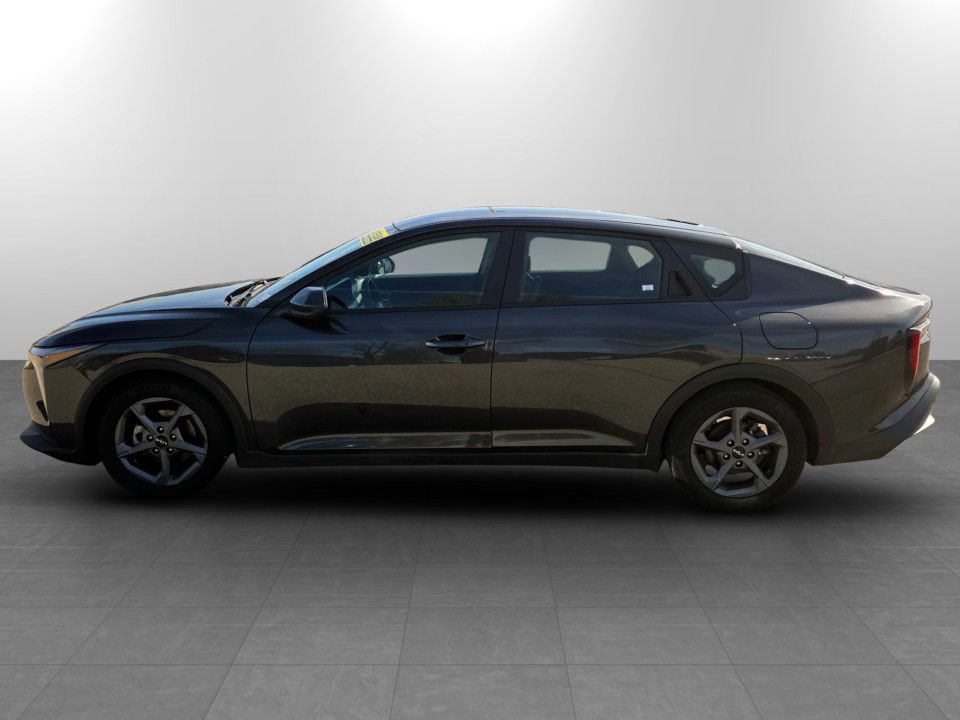 Used 2025 Kia K4 LXS FWD image 9