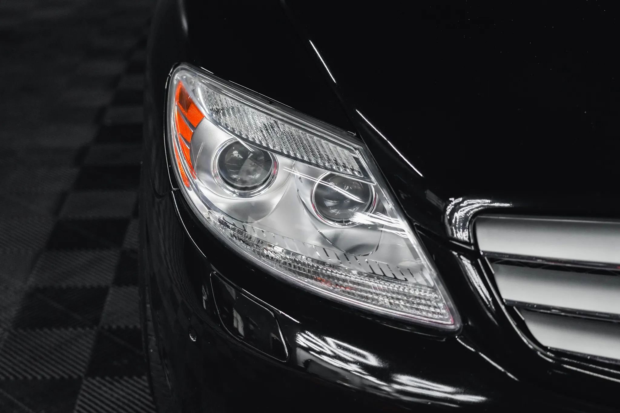 Used 2009 Mercedes-Benz CL 550 4MATIC image 10