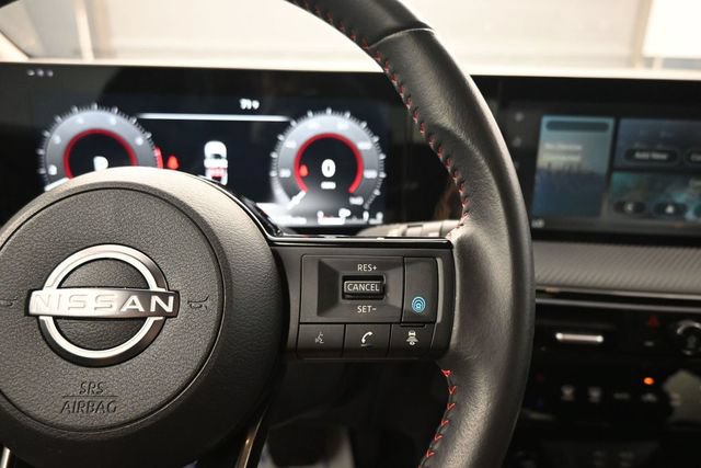 Used 2025 Nissan Kicks SR AWD/4WD image 16