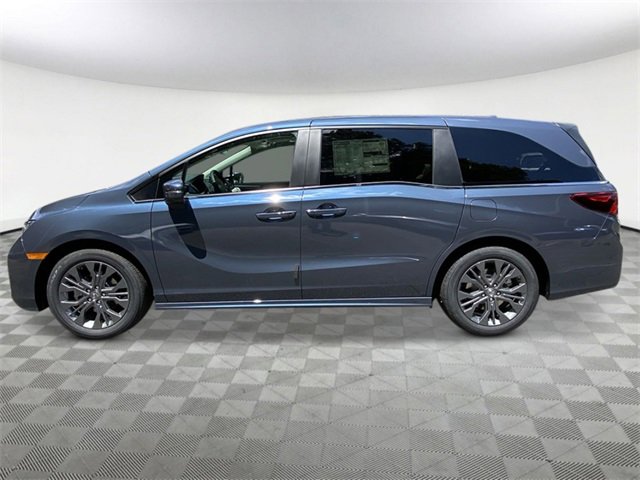 New 2026 Honda Odyssey Touring image 3