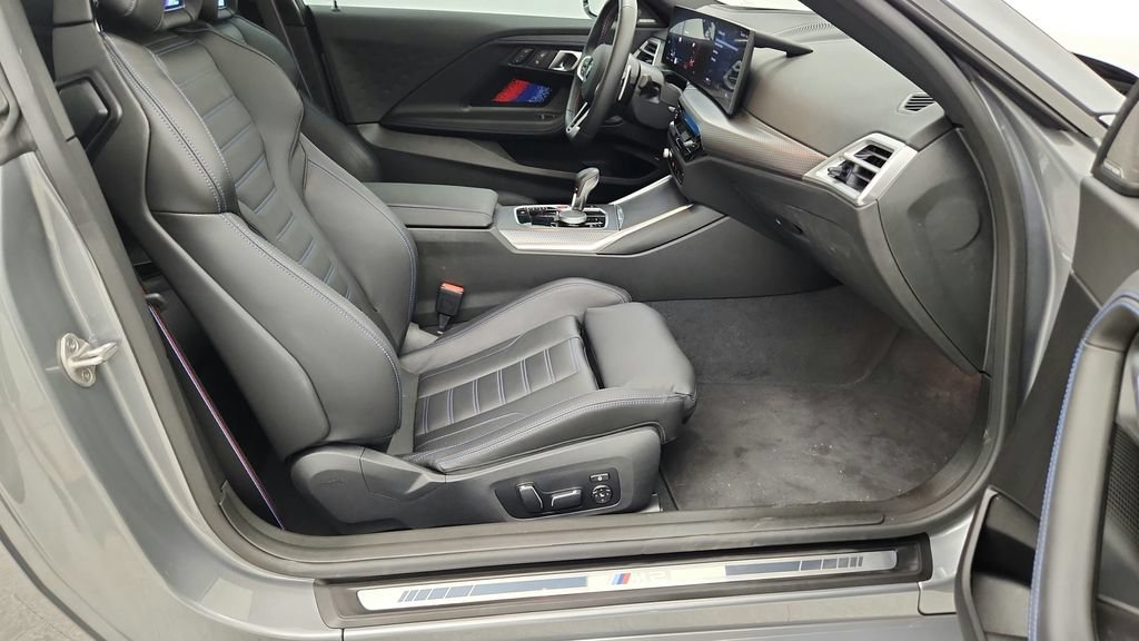 Used 2025 BMW M2 w/ Lighting Package RWD image 44