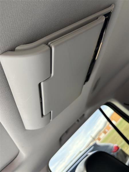 Used 2015 GMC Yukon Denali w/ Open Road Package image 32