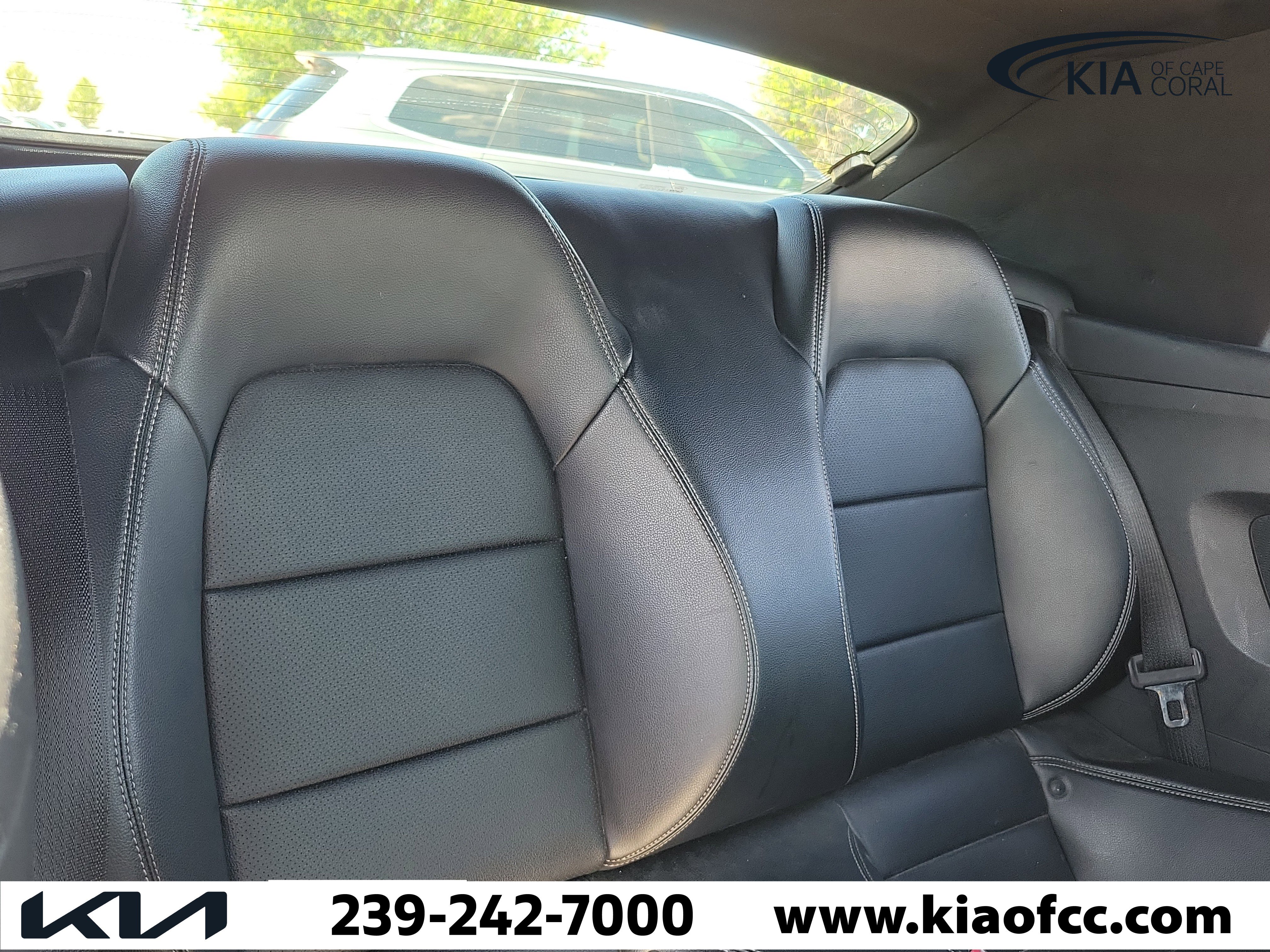 Used 2016 Ford Mustang Premium RWD image 24