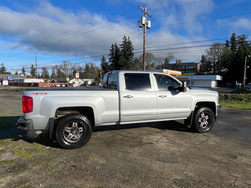 Used 2016 Chevrolet Silverado 1500 LTZ w/ LTZ Plus Package image 29